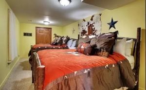 Comfortable lodge bedroom