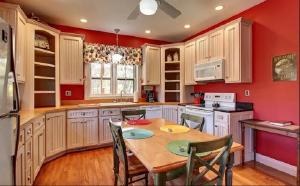 Full kitchen and dining area